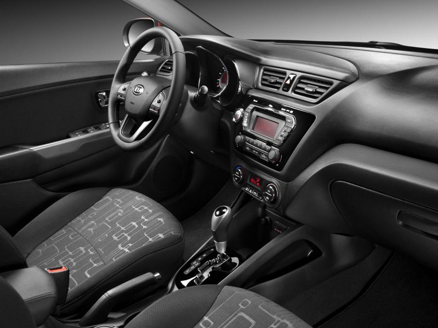  Kia Rio Sedan 2011 года  (CIS) (фото 2 из 30)
